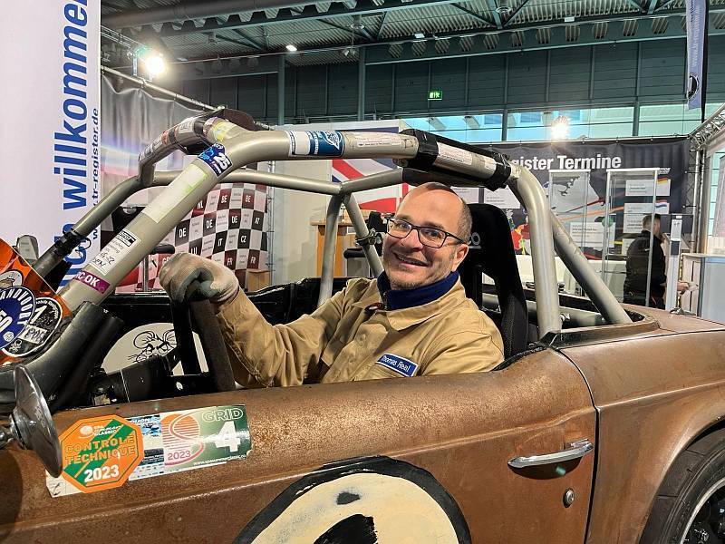 B-0110-859f1ede-ae2b-4ed4-a5fe-ff13328e0aaa