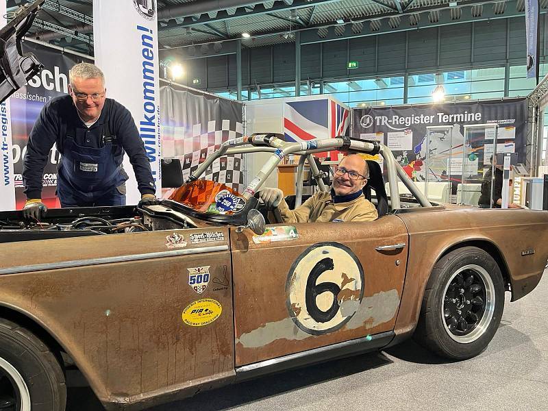 B-0120-90a91a6f-6d93-4b85-a83b-2791980c6f34