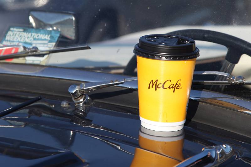 2021_oktober_erstes-klassiker-und-kaffee-oldtimer-und-youngtimer-treffen-in-grossburgwedel_fotos-www-ritterimages-com_0004