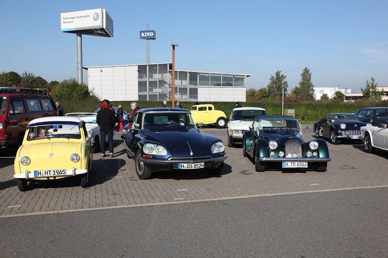 2021_oktober_erstes-klassiker-und-kaffee-oldtimer-und-youngtimer-treffen-in-grossburgwedel_fotos-www-ritterimages-com_0045