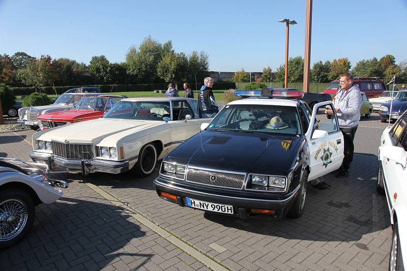 2021_oktober_erstes-klassiker-und-kaffee-oldtimer-und-youngtimer-treffen-in-grossburgwedel_fotos-www-ritterimages-com_0052