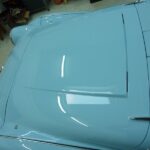 TR3 Motorhaube geschlossen Aufsicht seitlich