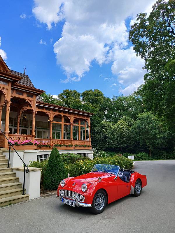 B-0090-bc68-5c87b4eb55ba