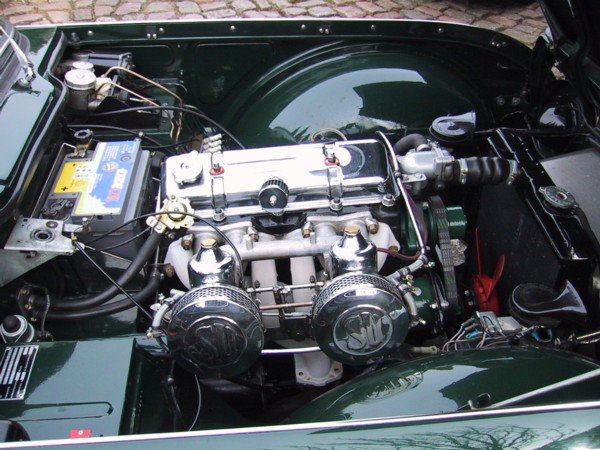 TR4Motor1